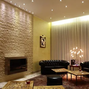 Star 3*, Milán Italia